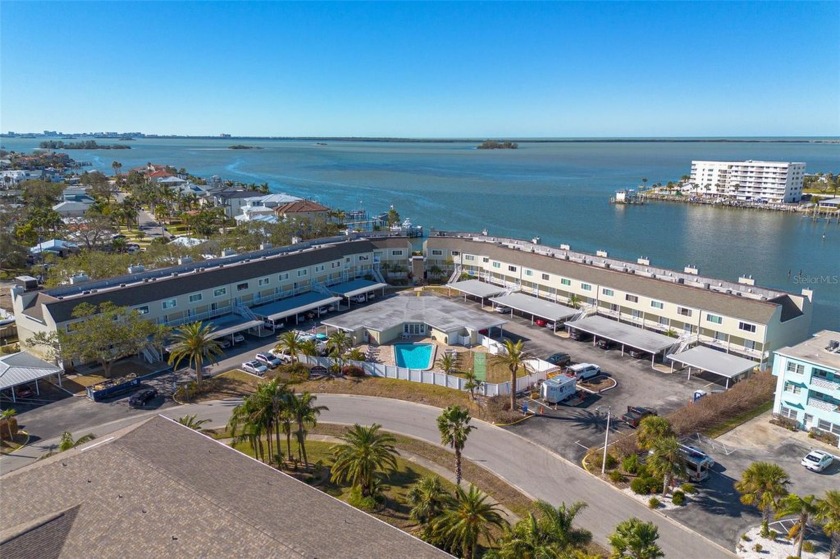 Resort living all year long!  This rare corner townhome stayed - Beach Condo for sale in Dunedin, Florida on Beachhouse.com