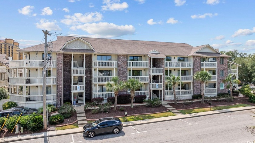 This beautifully updated condo in Chelsea House offers the - Beach Condo for sale in Myrtle Beach, South Carolina on Beachhouse.com