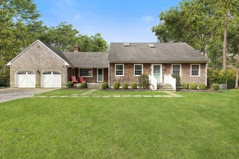 Close to the Quogue Village beach and Quogue Jitney. This - Beach Home for sale in Quogue, New York on Beachhouse.com