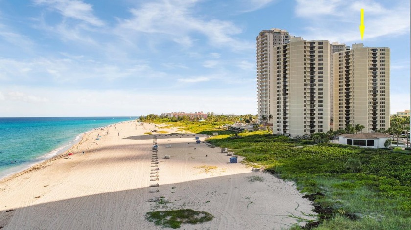 Your slice of paradise awaits! This beautifully renovated beach - Beach Condo for sale in Singer Island, Florida on Beachhouse.com