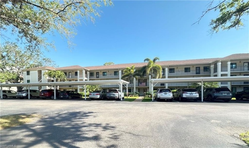 Rarely available third floor beautiful lake view condo! It has 2 - Beach Home for sale in Naples, Florida on Beachhouse.com