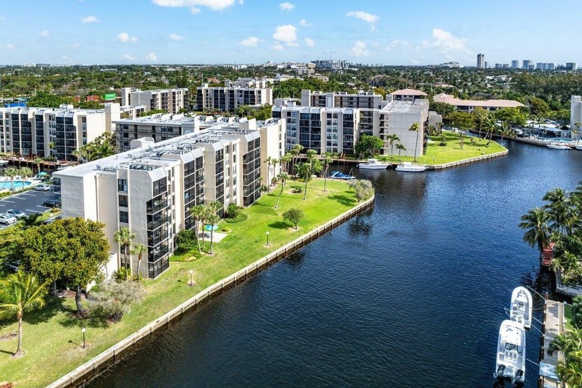 This spectacular condo with East/West orientation has completely - Beach Condo for sale in Boca Raton, Florida on Beachhouse.com