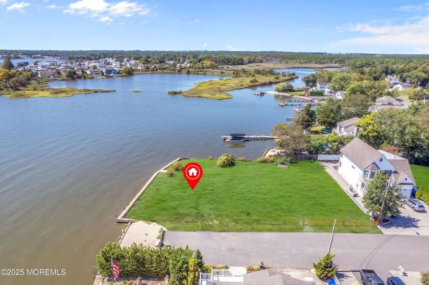 Double Waterfront Lot - Ready to Build! Discover serene open bay - Beach Lot for sale in Toms River, New Jersey on Beachhouse.com