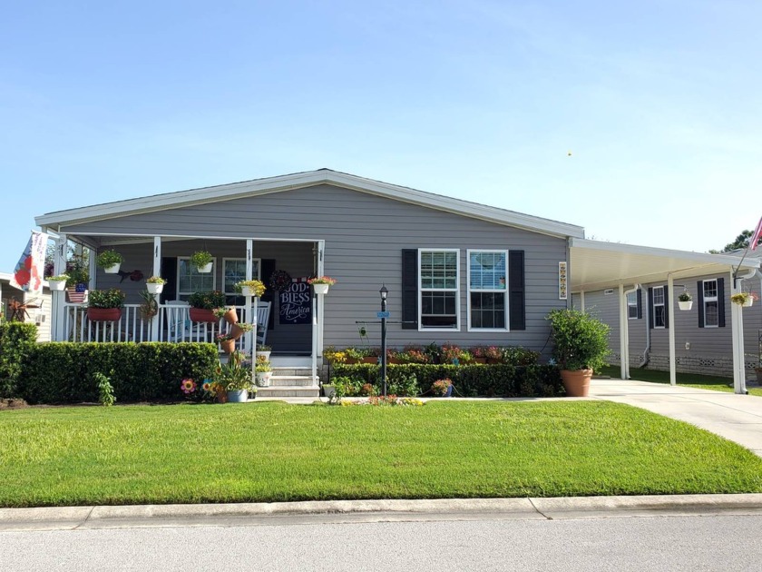 THIS HOME IS ON LEASED LAND WITH A MONTHLY LOT RENT OF $413 AND - Beach Home for sale in Homosassa, Florida on Beachhouse.com