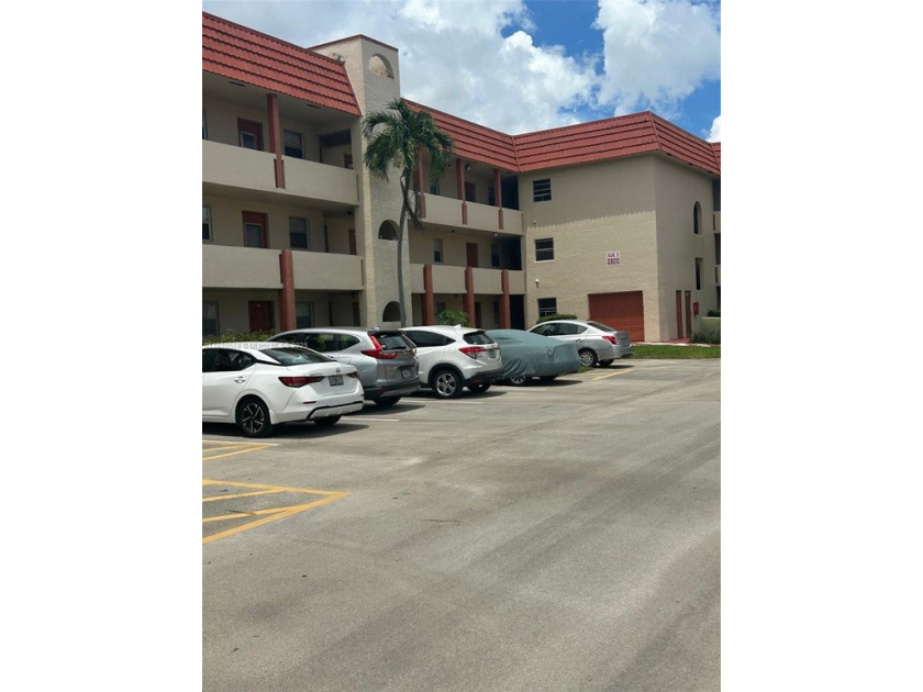 This charming first-floor condo at 2800 Sunrise Lakes Dr W - Beach Condo for sale in Sunrise, Florida on Beachhouse.com