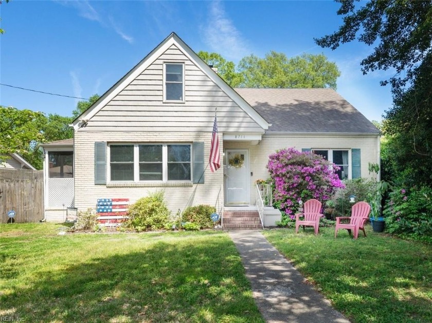 Welcome to this beautiful cape cod home in Bayview Beach! - Beach Home for sale in Norfolk, Virginia on Beachhouse.com