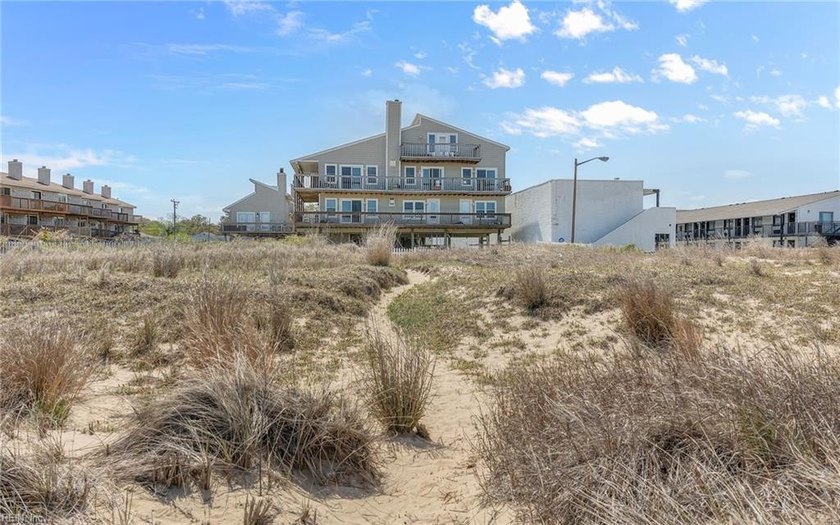 Live the coastal lifestyle with private beach access just steps - Beach Condo for sale in Norfolk, Virginia on Beachhouse.com