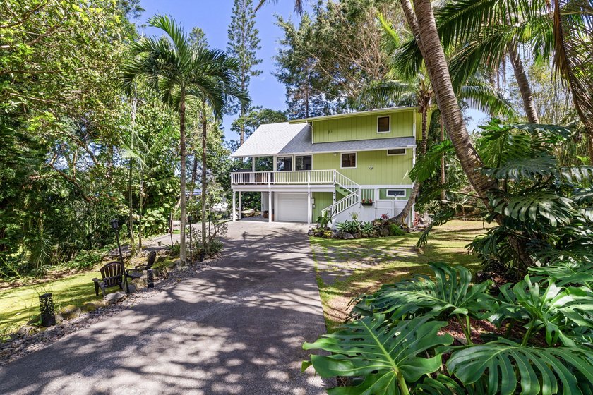 Welcome to your private tropical sanctuary, where swaying - Beach Home for sale in Kailua Kona, Hawaii on Beachhouse.com