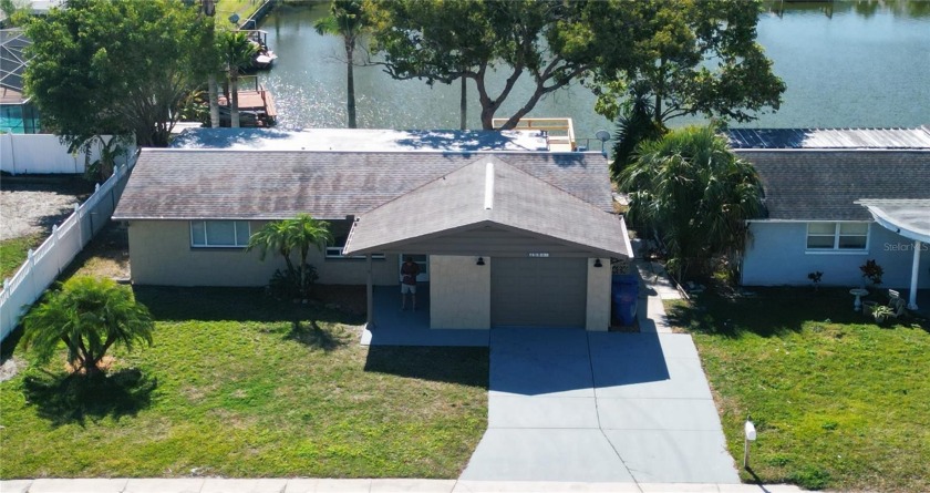 Under contract-accepting backup offers. OWNER FINANCING - Beach Home for sale in Holiday, Florida on Beachhouse.com