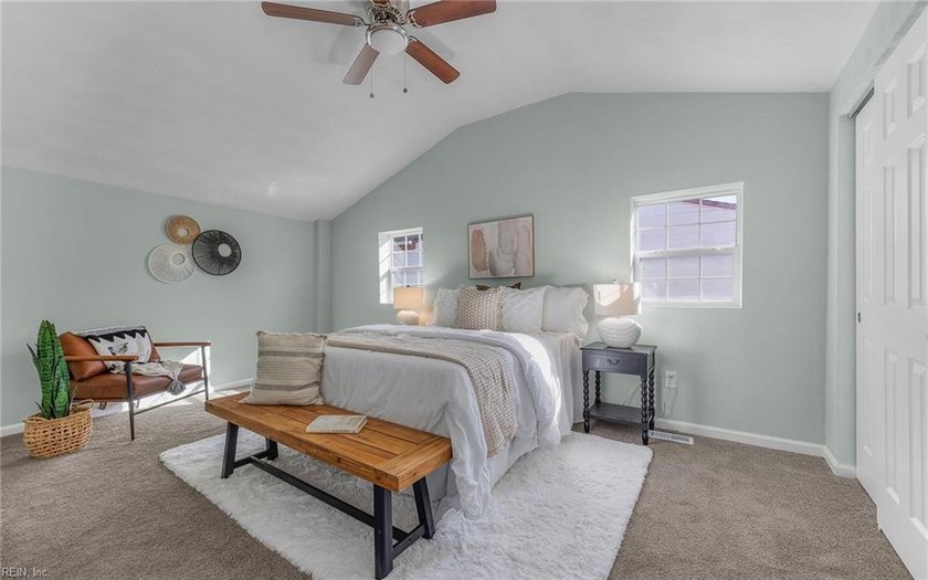 Beautifully updated 3-bedroom, 2-bath ranch in the desirable - Beach Home for sale in Chesapeake, Virginia on Beachhouse.com