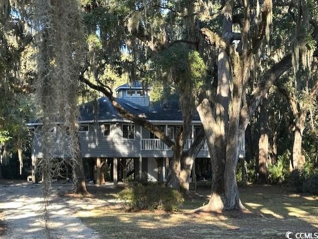 Charming Coastal Retreat at 187 Alston Road, Pawleys Island, SC - Beach Home for sale in Pawleys Island, South Carolina on Beachhouse.com