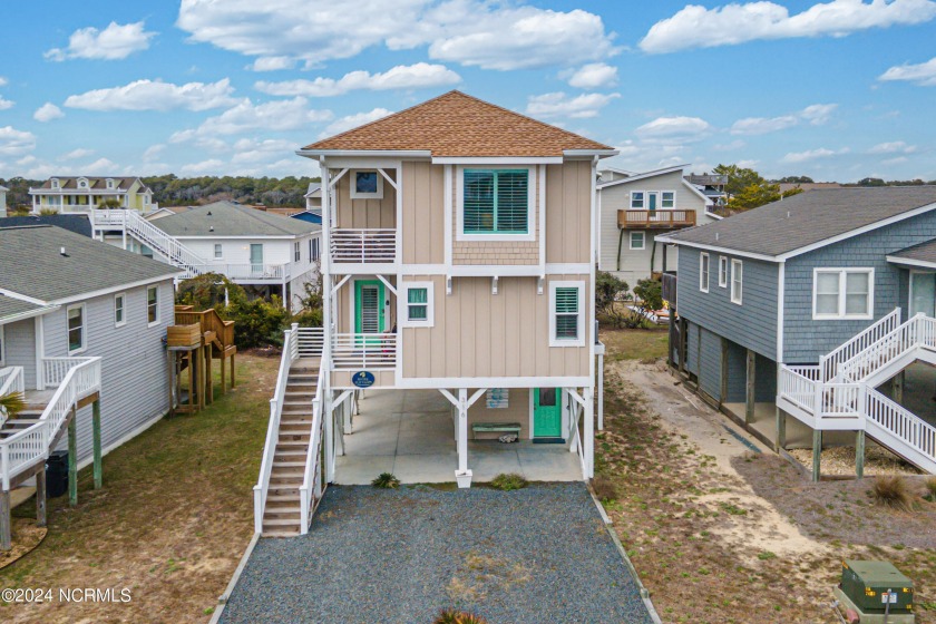 Flip flops or bare feet?  Ice water or an adult beverage?  Lay - Beach Home for sale in Holden Beach, North Carolina on Beachhouse.com