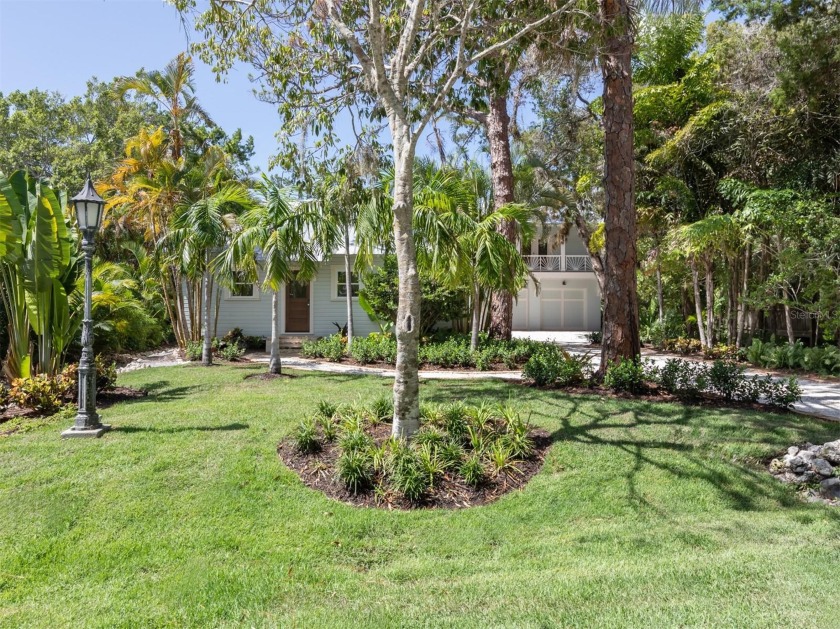 One or more photo(s) has been virtually staged. Step into a - Beach Home for sale in Venice, Florida on Beachhouse.com