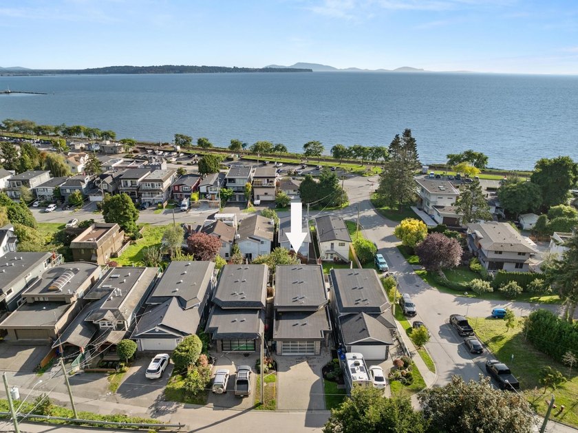 West Beach Living! Steps to White Rock promenade yet quietly - Beach Home for sale in White Rock, British Columbia on Beachhouse.com