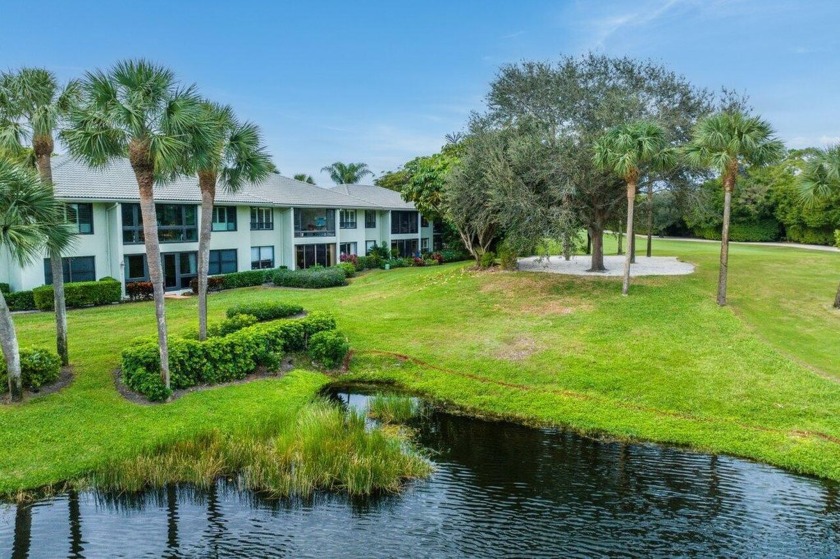 Beautiful golf course & pond views in this lovely 2nd floor, 2 - Beach Condo for sale in Boynton Beach, Florida on Beachhouse.com