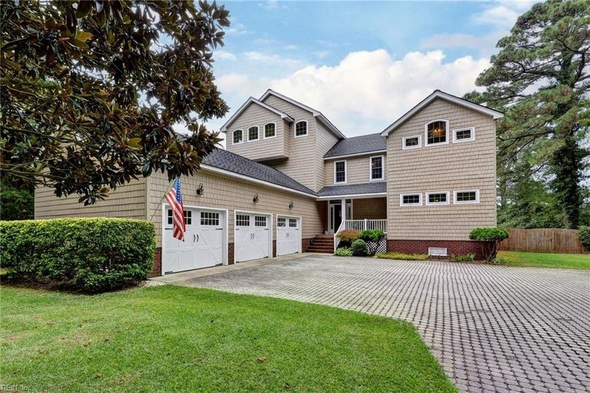 Custom-built waterfront home on 1.33 acres along Patrick's Creek - Beach Home for sale in Yorktown, Virginia on Beachhouse.com