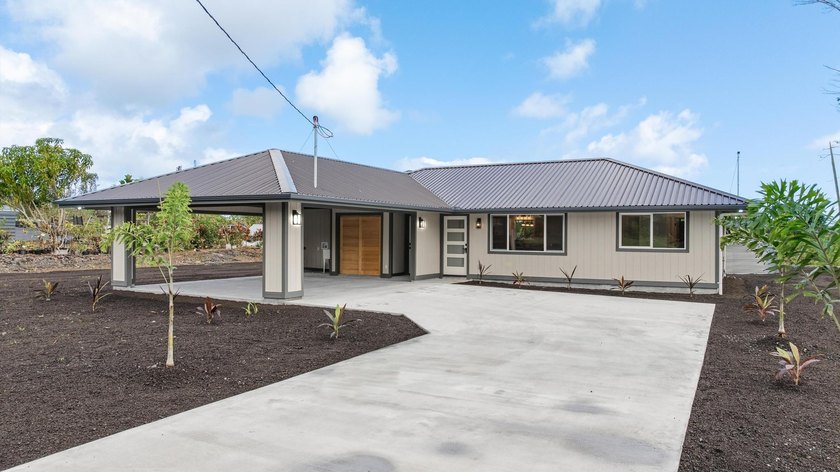 Welcome to this beautifully designed 3 bedroom, 2 bath home - Beach Home for sale in Keaau, Hawaii on Beachhouse.com
