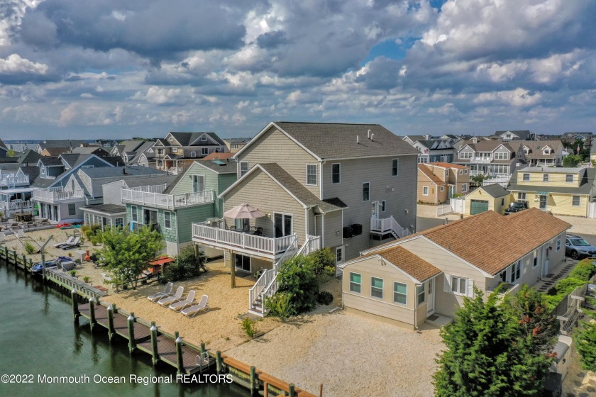 Newer waterfront 3-level home w/direct access to Barnegat Bay - Beach Home for sale in Lavallette, New Jersey on Beachhouse.com