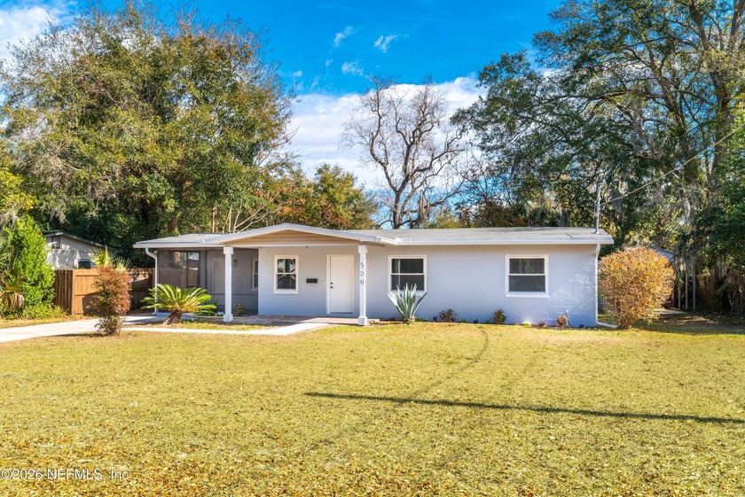 Beautifully renovated 4-bedroom, 2-bath home located in a - Beach Home for sale in Jacksonville, Florida on Beachhouse.com