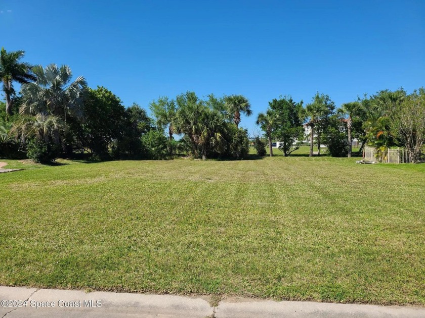 Explore this exceptional 0.19-acre corner lot in Angels Isle - Beach Lot for sale in Cape Canaveral, Florida on Beachhouse.com