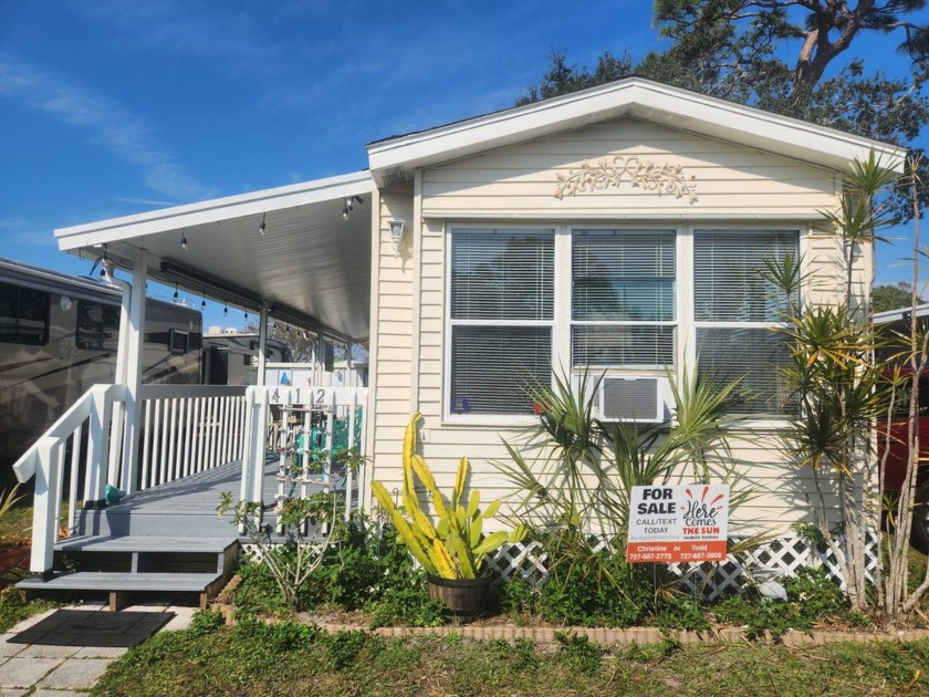 Being Sold Below Market Value!  1986 1/1 in pristine condition - Beach Home for sale in Largo, Florida on Beachhouse.com