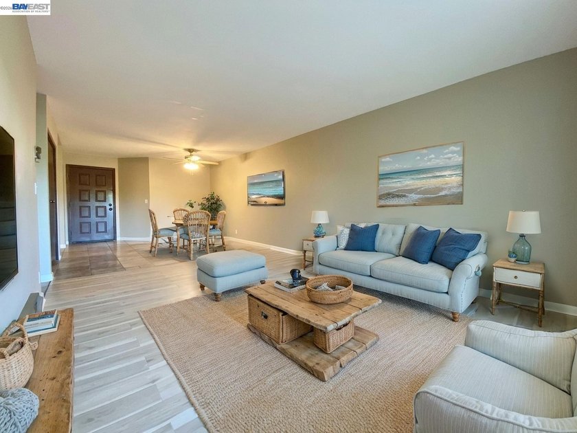 No Rental Restriction, One-level condo, No other unit above this - Beach Condo for sale in Fremont, California on Beachhouse.com