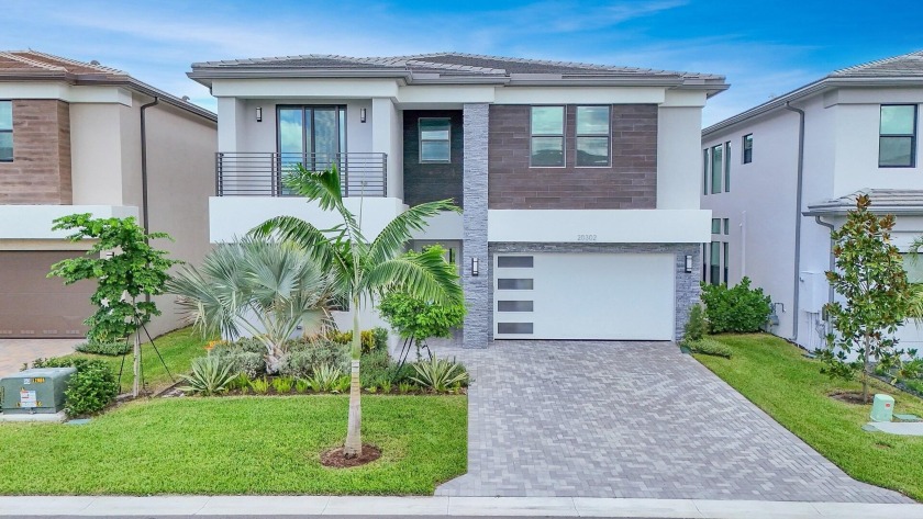 Welcome to this stunning Polynesia model in the sought-after - Beach Home for sale in Boca Raton, Florida on Beachhouse.com