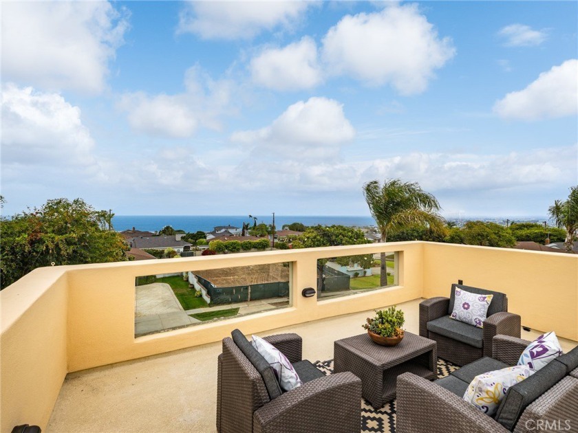This stunning 5 bedroom home is nestled in a highly sought-after - Beach Home for sale in Redondo Beach, California on Beachhouse.com