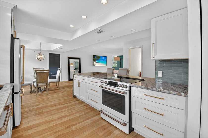 Best kitchen,space & view!! Priced well below true market value - Beach Condo for sale in Boca Raton, Florida on Beachhouse.com