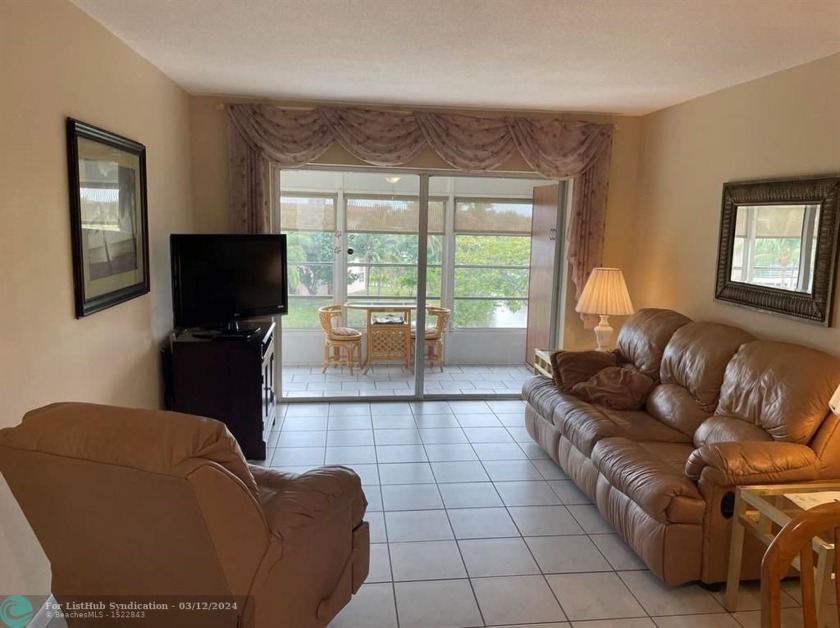 GREAT 1/1 UNIT IN THE ACTIVE 55+ COMMUNITY OF LAUDERDALE OAKS - Beach Condo for sale in Lauderdale Lakes, Florida on Beachhouse.com