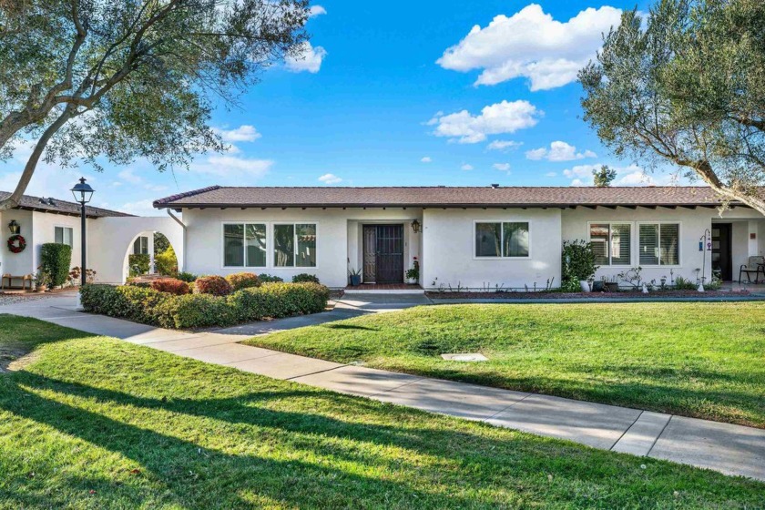 Larger one-story end unit in beautiful park-like setting (over - Beach Townhome/Townhouse for sale in San Diego, California on Beachhouse.com