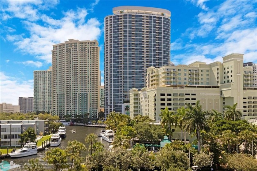 Rare offering. Fifth floor condo with downtown & water views - Beach Condo for sale in Fort Lauderdale, Florida on Beachhouse.com