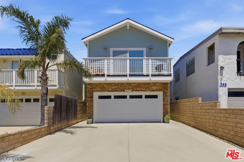 Motivated sellers present a beautifully crafted 2006 two-story - Beach Home for sale in Oxnard, California on Beachhouse.com