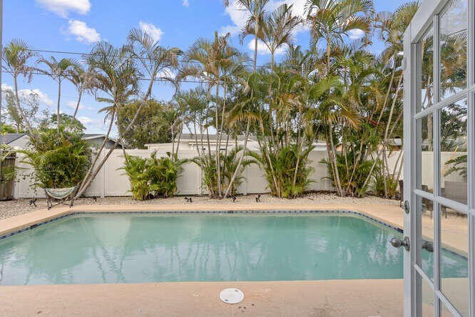 This charming 3-bedroom, 1-bath single-family home in East - Beach Home for sale in Pompano Beach, Florida on Beachhouse.com