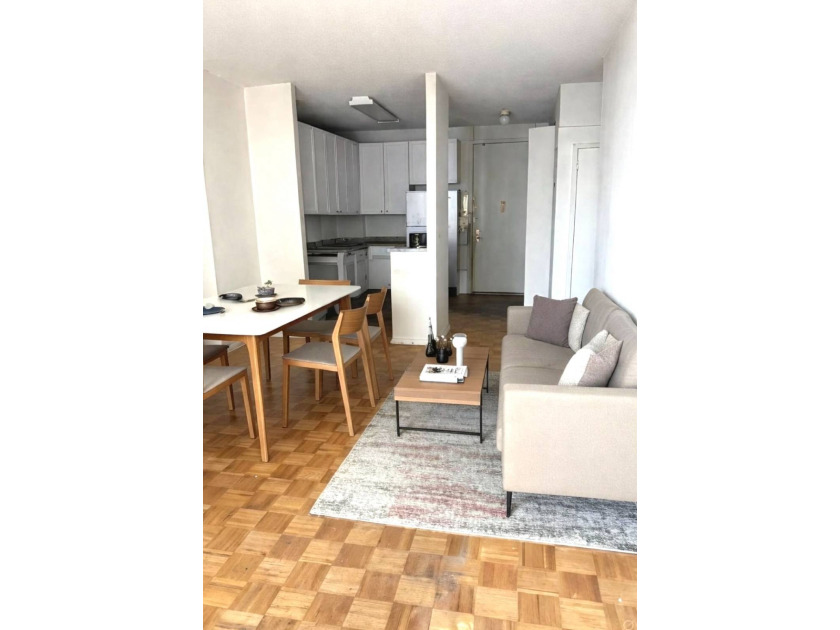 Welcome to Seabreeze Plaza, a premier luxury condominium in the - Beach Condo for sale in Brooklyn, New York on Beachhouse.com