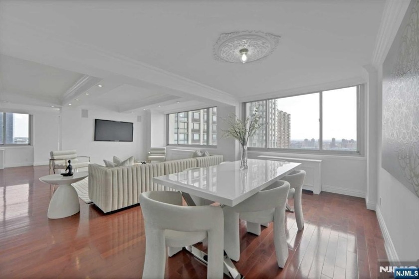 Rarely available 21 and 20-C line combined to offer a gorgeous - Beach Other for sale in Fort Lee, New Jersey on Beachhouse.com