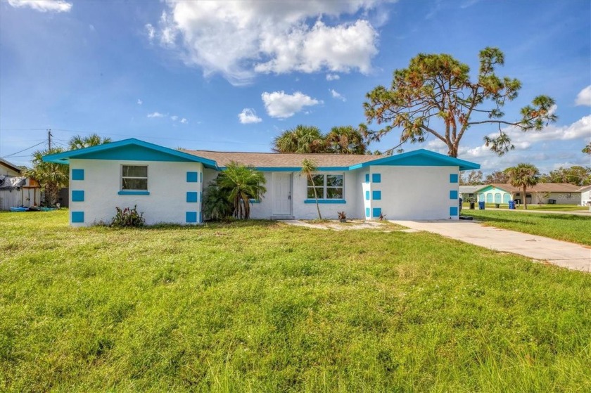 Welcome to this beautifully and recently renovated home nestled - Beach Home for sale in Englewood, Florida on Beachhouse.com