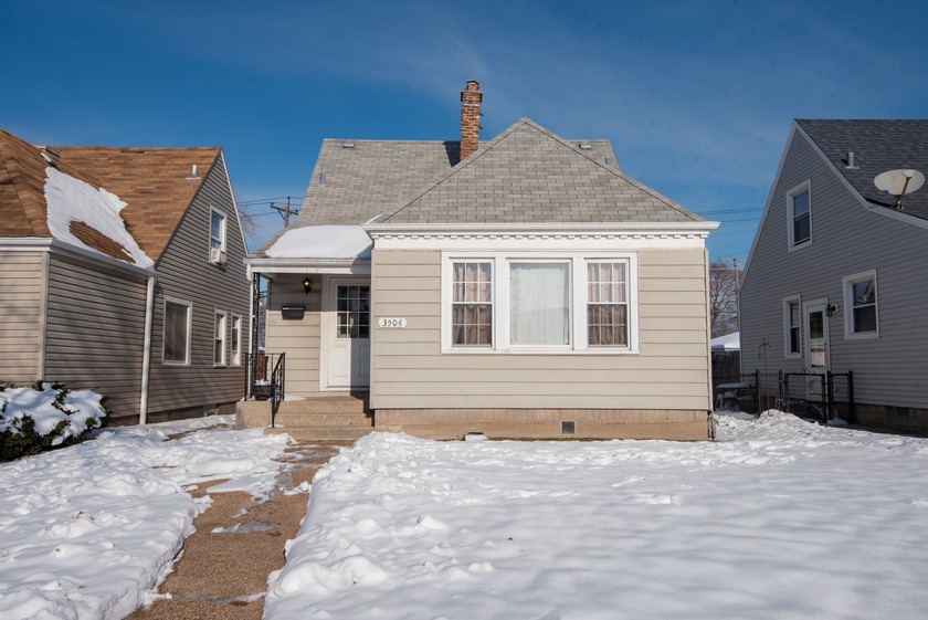 Discover this charming Cape Cod in the vibrant Eastside - Beach Home for sale in Chicago, Illinois on Beachhouse.com