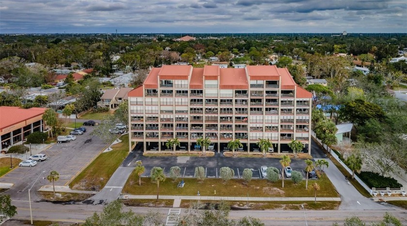 Location! Water views! This great 2 bedroom, 2 baths, with a - Beach Condo for sale in South Pasadena, Florida on Beachhouse.com