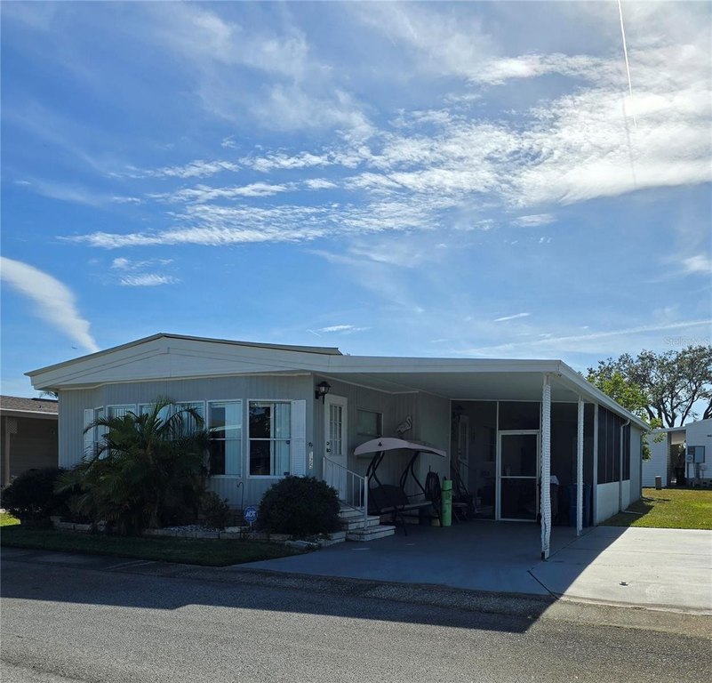 Just listed in Gull-Aire Village. This home was remodeled in the - Beach Home for sale in Oldsmar, Florida on Beachhouse.com