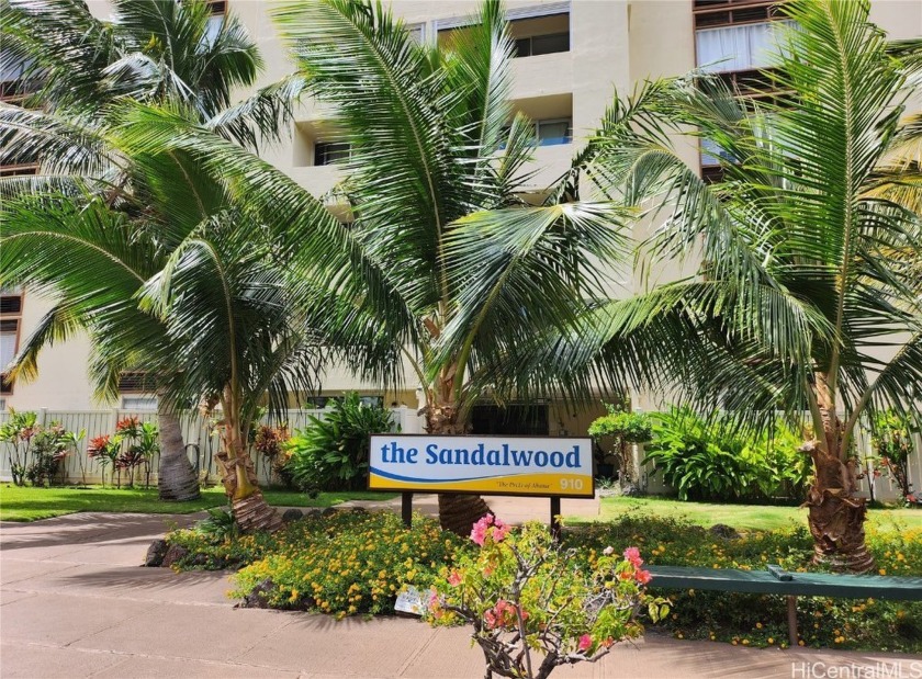 This centrally located two-bedroom apartment is just a block - Beach Condo for sale in Honolulu, Hawaii on Beachhouse.com