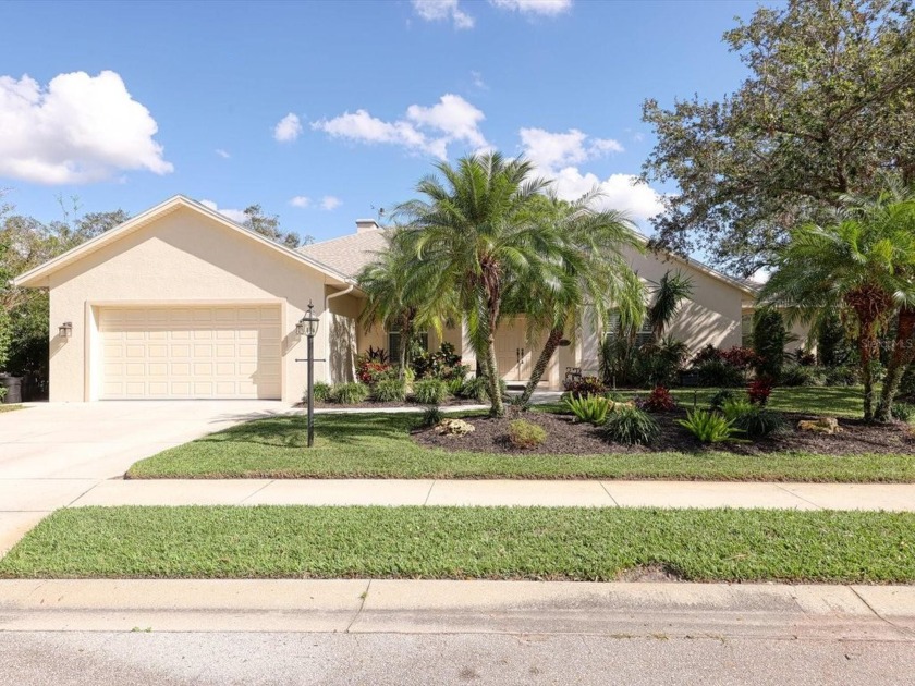 WELL MAINTAINED 3 BEDROOM HOME IN DESOTO WOODS AT PALM AIRE - Beach Home for sale in Sarasota, Florida on Beachhouse.com