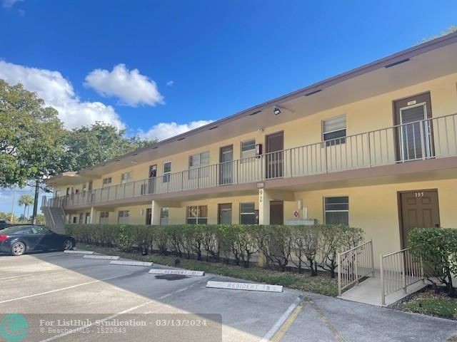 REDUCED FOR FAST SALE! Great opportunity to own your condo in - Beach Condo for sale in Margate, Florida on Beachhouse.com