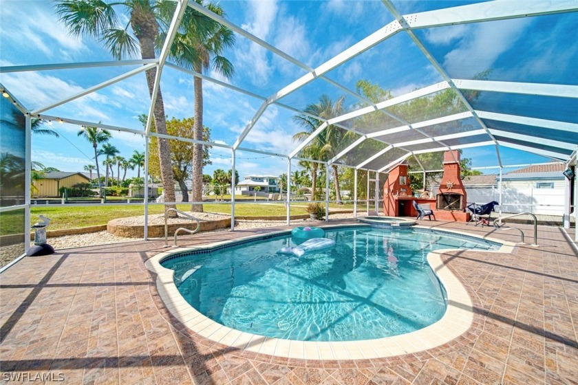 Amazing Location~RIVERVIEW~ looking across to Edison Home! - Beach Home for sale in North Fort Myers, Florida on Beachhouse.com