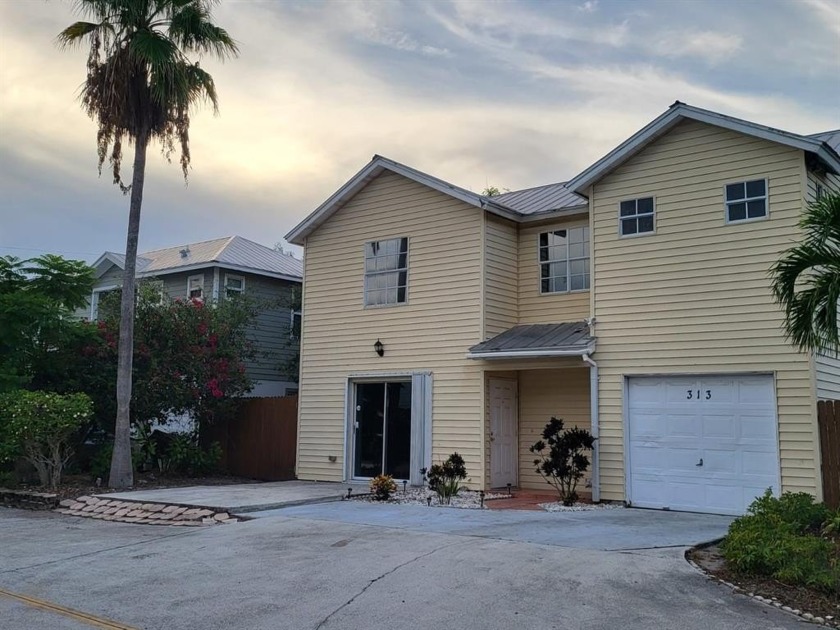 Rarely available two-storey 3 Bedroom 2,5 Bathrooms - Beach Home for sale in Lake Worth Beach, Florida on Beachhouse.com