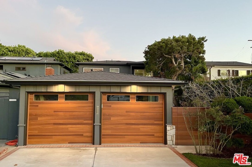 A rare and beautifully updated Playa del Rey gem, this - Beach Home for sale in Playa Del Rey, California on Beachhouse.com