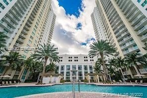 ***SELLER MOTIVATED***   Short distance from the beach. Great - Beach Condo for sale in Hallandale Beach, Florida on Beachhouse.com