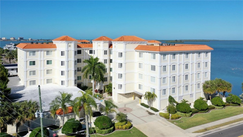 Luxury and style abound in this masterfully remodeled and - Beach Condo for sale in Clearwater, Florida on Beachhouse.com