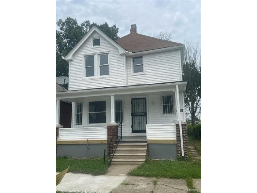 Charming Detroit bungalow featuring modest updates throughout - Beach Home for sale in Detroit, Michigan on Beachhouse.com