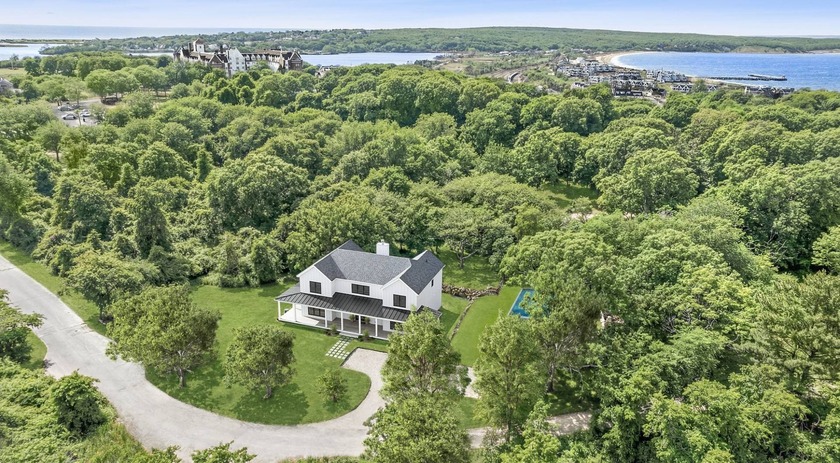 Drop your bags and enjoy your private salt water heated pool or - Beach Home for sale in Montauk, New York on Beachhouse.com